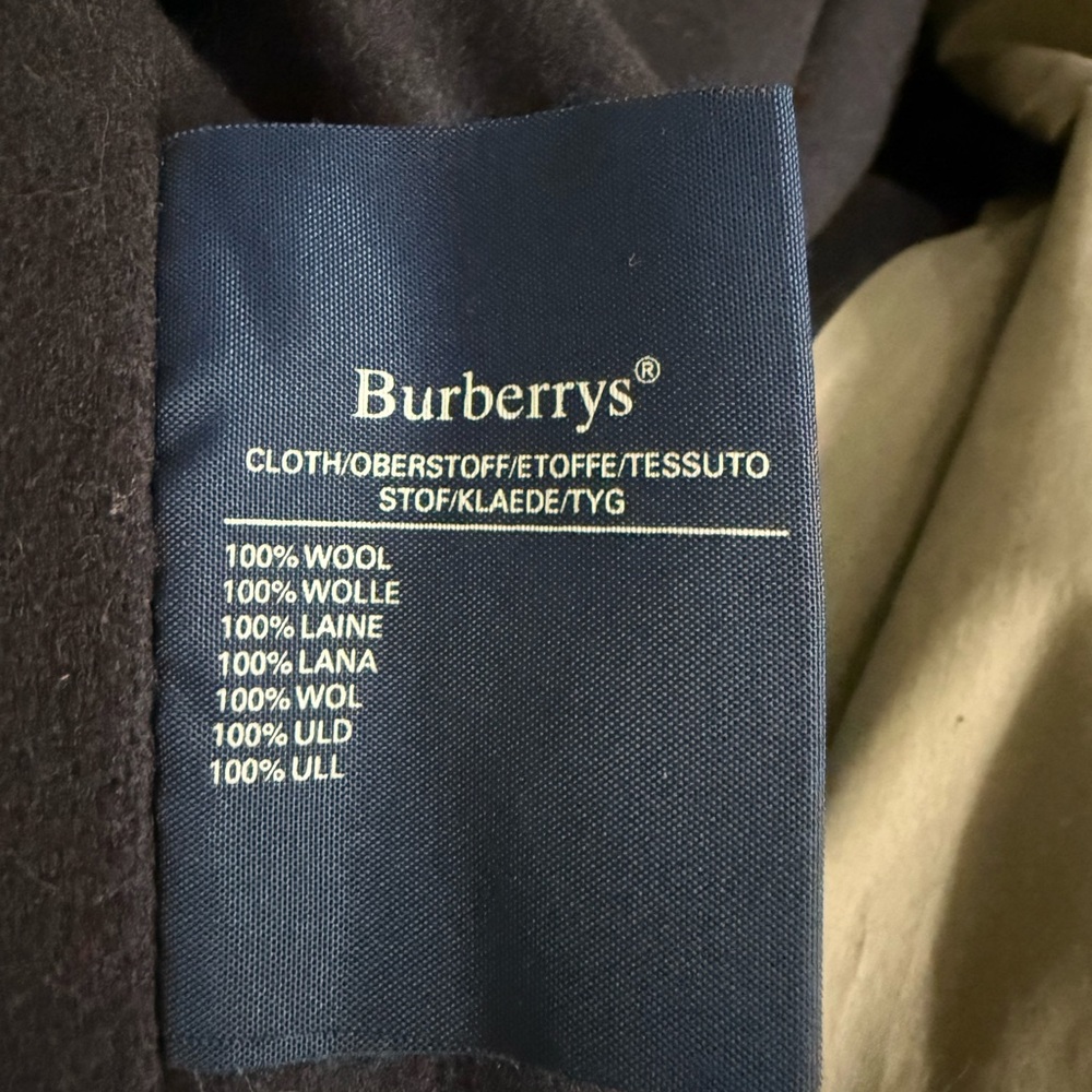 Vintage Burberry Trench Coat w zip-out wool lining and collar - Picture 6 of 8